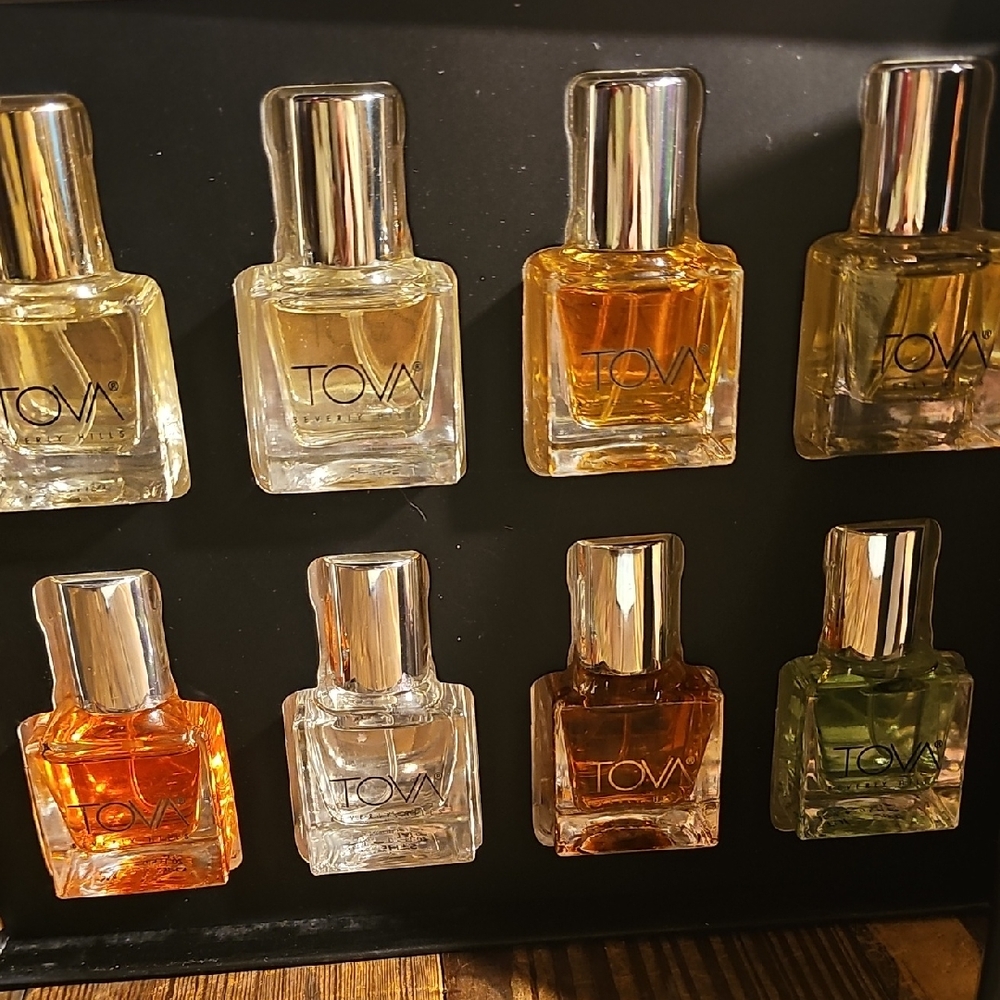 Women's Set Of 8 Signature Sets TOVA Beverly Hills NWT